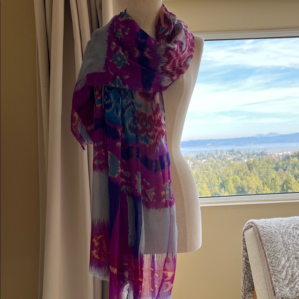 NWOT Spun by Subtle Luxury sarong/scarf